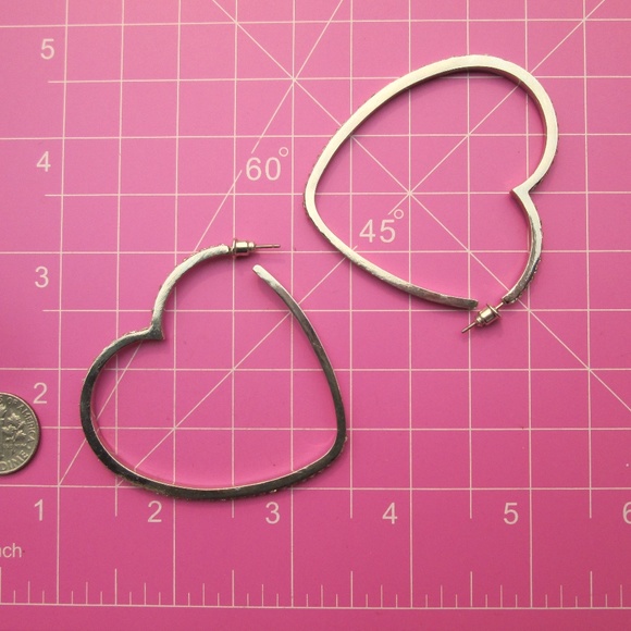 💖💎Rhinestone Heart Hoop Earrings Silver Tone - Picture 8 of 8